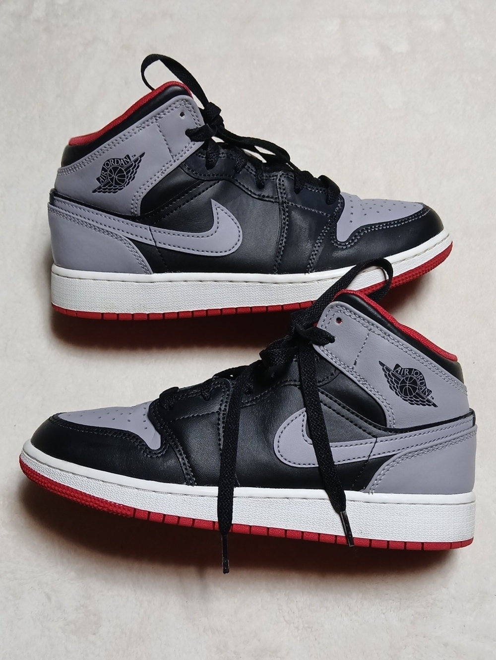 Nike Air Jordan 1 Mid Bred Shadow Sneakers - Black/Grey/Red Size 5.5Y